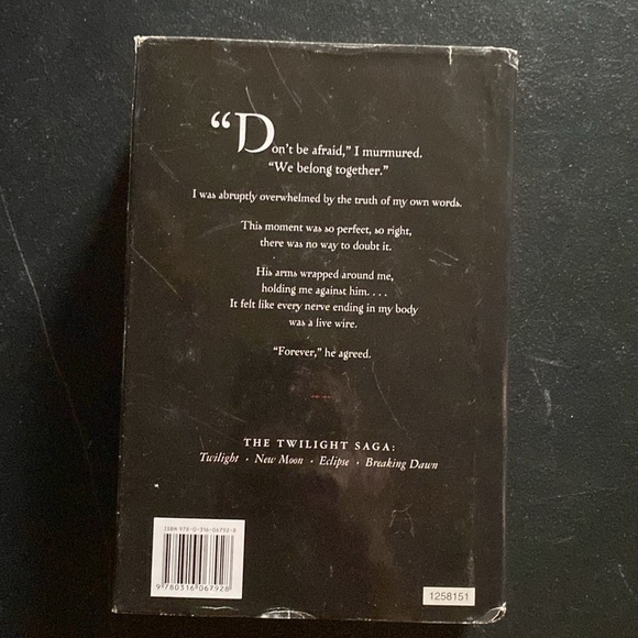 Breaking Dawn-The Twilight Saga Book 4 by: Stephenie Meyer - Picture 5 of 7